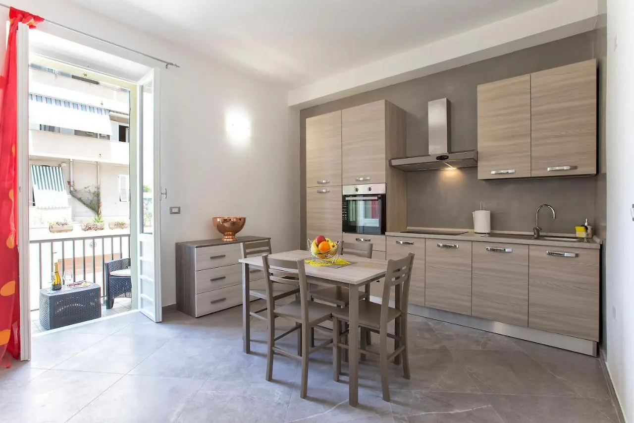 Nonna Adelina Apartments & Rooms Alghero 0*,