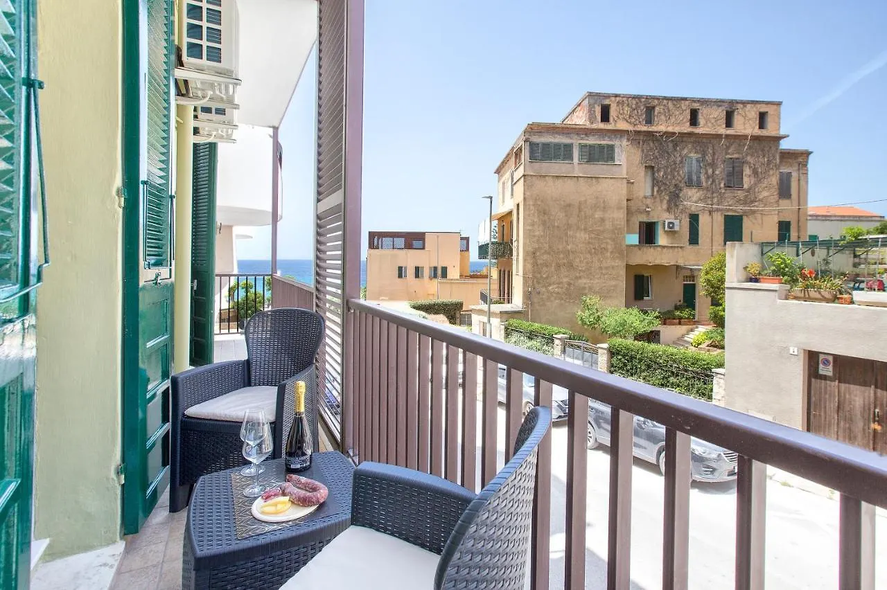 Nonna Adelina Apartments & Rooms Alguer Pensión